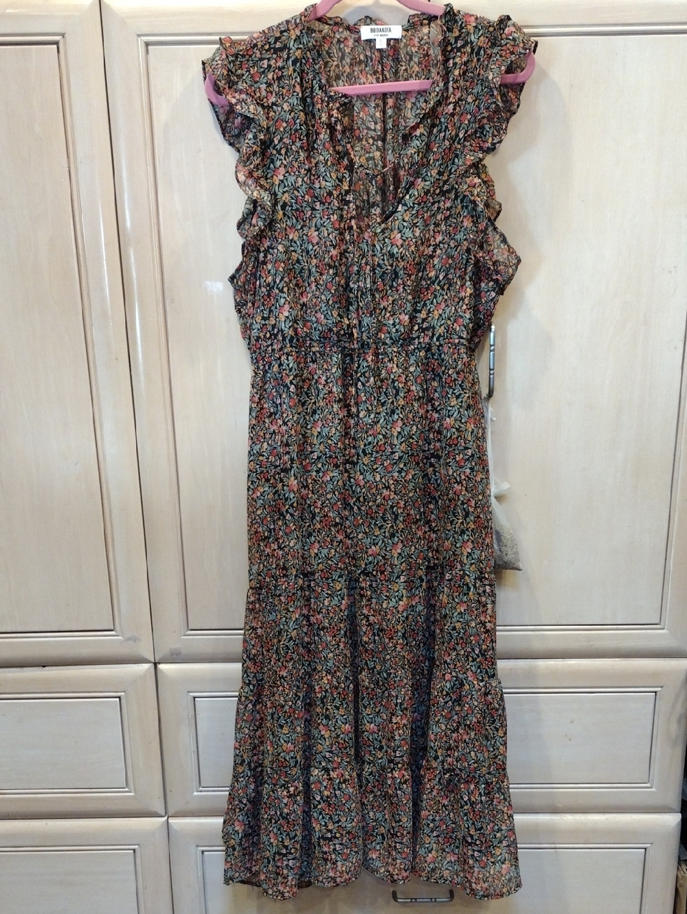 BB Dakota / Steve Madden Black Ditsy Floral Tiered Chiffon Midi Dress